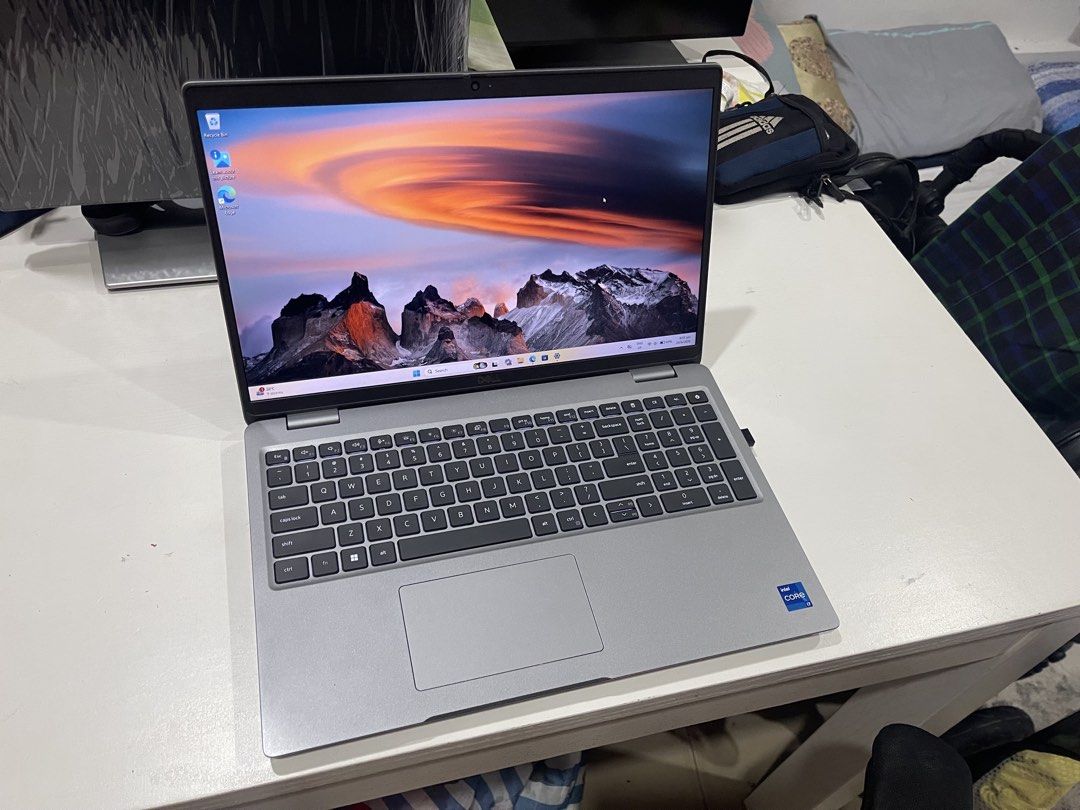 Dell Precision 3580 Mobile Workstation with Dell Warranty / intel core i7 13th Gen / DDR5 Ram / Nvidia RTX A500 professional GPU