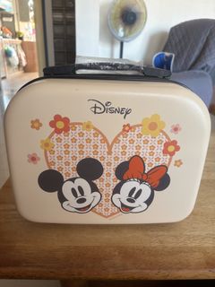(Category: ) located in . Submitted by hellokitty33 (Listing ID 1446249404, Image 1). Description: .