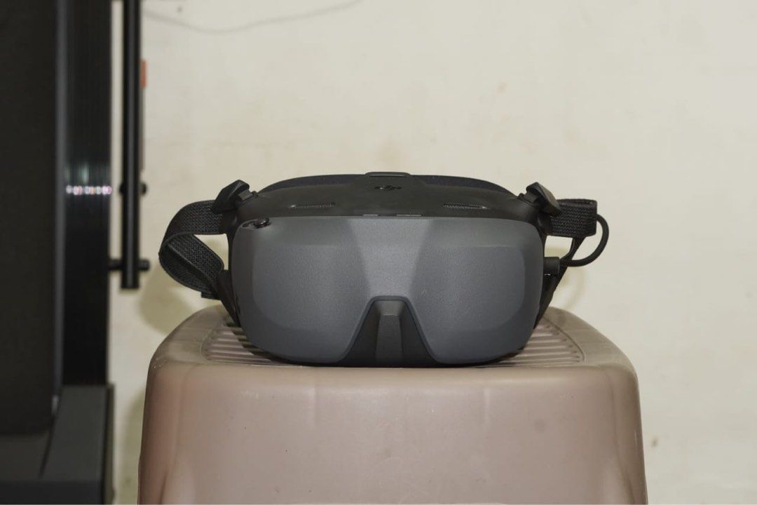 DJI Goggles N3 + RC Motion 3 (Category: Drones) located in Malolos. Submitted by ggvv04 (Listing ID 1446345386, Image 1). Description: - Opened and Tested only - No box (can provide generic one for packaging purposes) *can sell separately - DJI Goggles N3 ₱13,500 - DJI RC Motion 3 ₱5,500 .