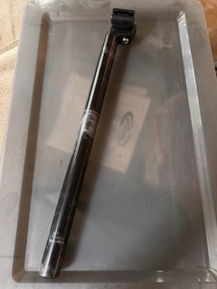 （分類：）位於 。 由 carefulowner 提交（商品編號 1446162546，圖片 1）。簡介： 。