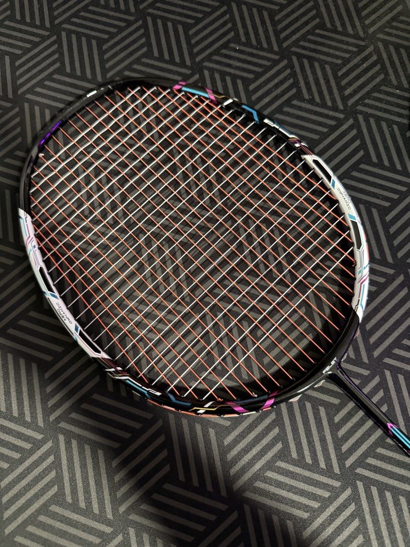 Felet Hypermax (Category: Racket & Ball Sports) located in Singapore. Submitted by kzzyyt (Listing ID 1446285579, Image 1). Description: Felet Hypermax 4UG5 Condition 10/10 Strung with Aerobite at 29lbs.