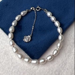 (Category: ) located in . Submitted by boutiqueorientalsg (Listing ID 1446238186, Image 1). Description: .