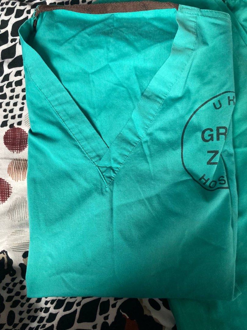 Green Scrub Suit ( small to medium ) 400 set good condition (Category: Medical Supplies & Tools) located in Quezon City. Submitted by balikbayanbuddy (Listing ID 1446241290, Image 3). Description: .