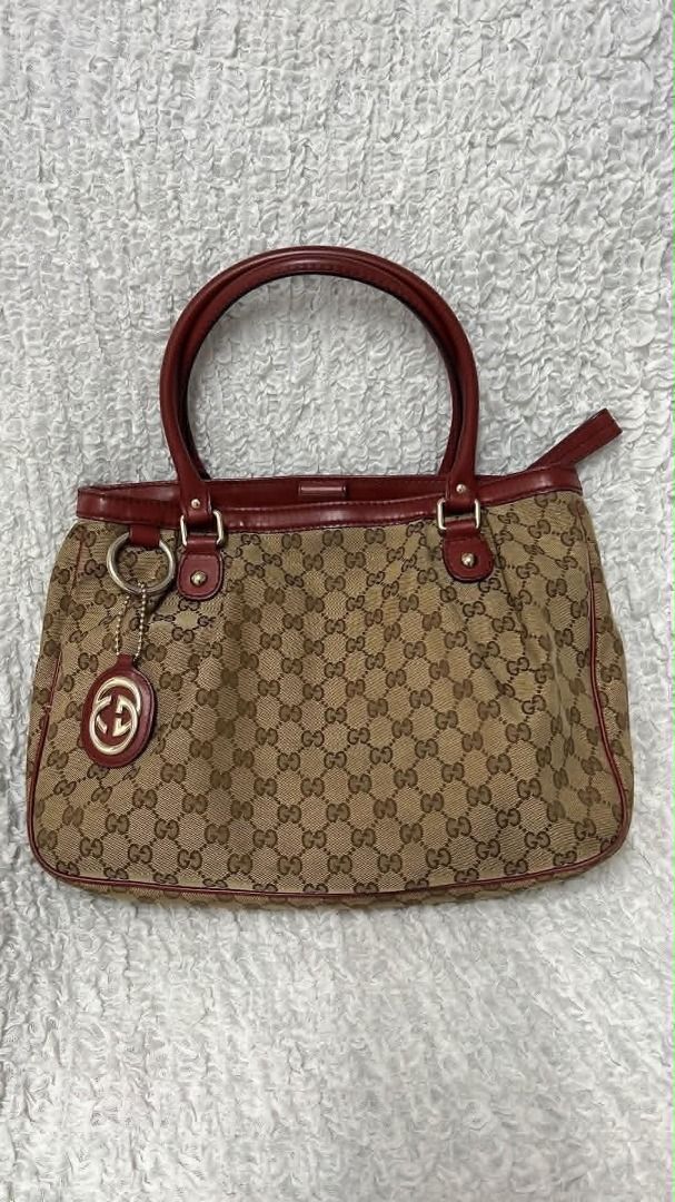 Gucci Sukey Canvas Bag (Category: Luxury Bags & Wallets) located in Quezon City. Submitted by njood (Listing ID 1446220497, Image 1). Description: In excellent condition with very minimal signs of use .