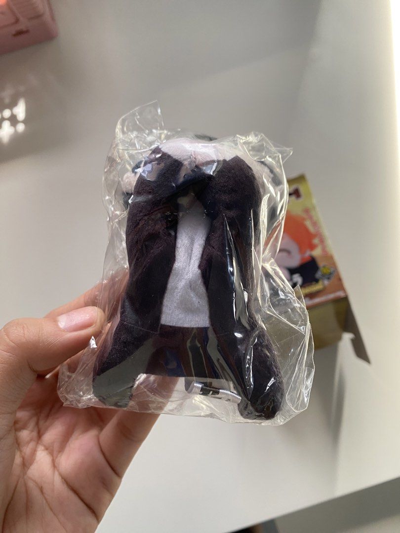 Haikyuu! Tobio Kageyama mini nesoberi (Category: Designer & Blind Box Toys) located in Rizal. Submitted by megumifushilove (Listing ID 1446235877, Image 2). Description: still intact with its box box has some damages (tape residues etc) authentic.