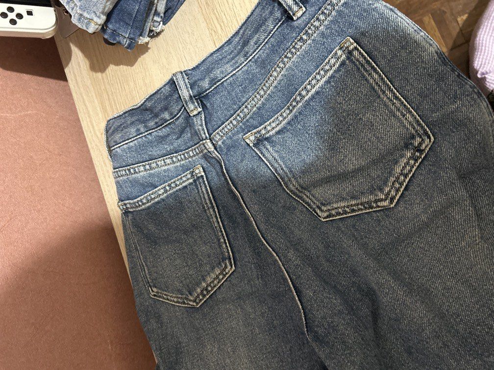 high waist jeans (Category: Jeans) located in Quezon City. Submitted by prelovedthings830 (Listing ID 1446237780, Image 3). Description: .