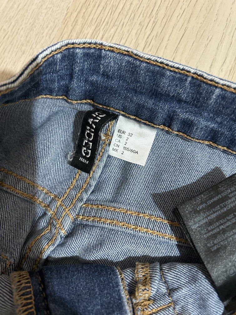 HM high waist denim pants 32 (Category: Jeans) located in Quezon City. Submitted by prelovedthings830 (Listing ID 1446235749, Image 3). Description: .