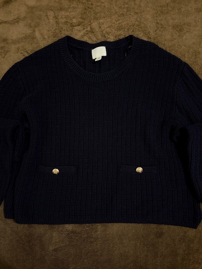 H&M Navy Blue Knit Sweater with Gold Button Pockets (Category: Longsleeves) located in Rodriguez. Submitted by aliii_03 (Listing ID 1446273969, Image 1). Description: -Good pre-loved condition -No major flaws or holes -RFS: decluttering -Slightly negotiable MOP: gcash or maribank MOD: sdd or j&t.
