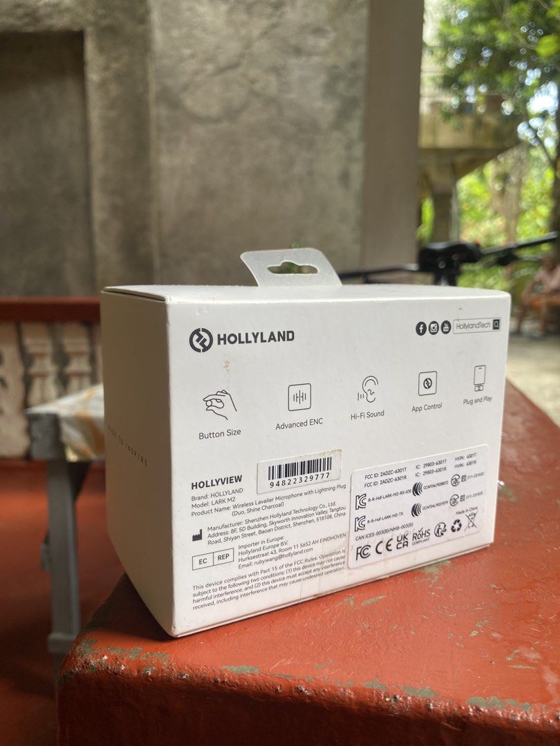 HOLLYLAND LARK M2 (Category: Microphones) located in Legazpi City. Submitted by rukim1104 (Listing ID 1446171261, Image 3). Description: RFS: Alreay had a new one Used only 2 times.