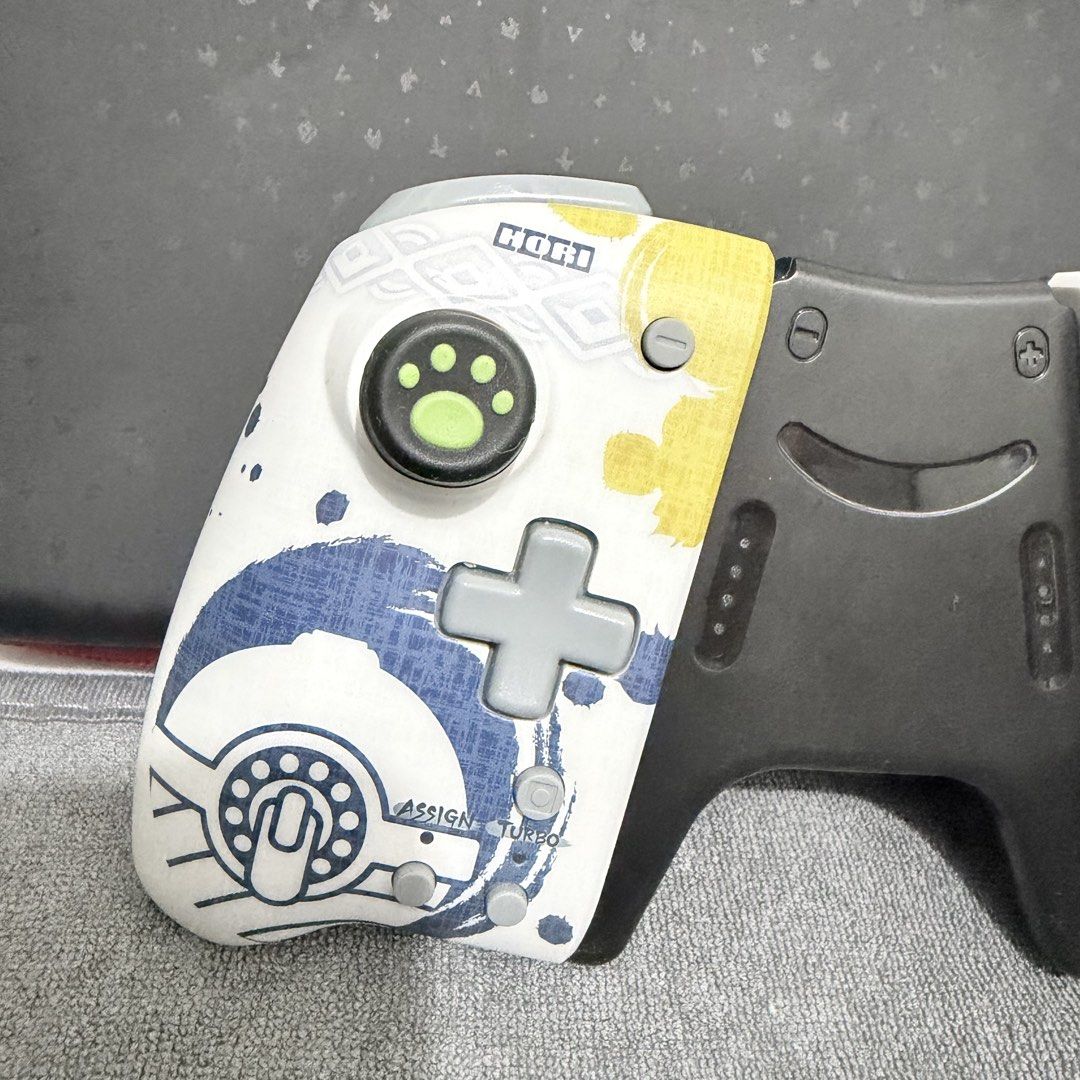 Hori split pad pro legend arceus edition for switch oled and switch og with pouch (Category: Controllers) located in Valenzuela. Submitted by gearpandaph (Listing ID 1446210648, Image 3). Description: Hori Split pad Pro Legend Arceus edition for nintendo switch and switch oled with Pouch And thumb grip Functionally well check to sawa upon meet up Package Controller Thumb grip Hori pouch for splid pad pro GRIP NOT INCLUDED SWITCH OLED NOT INCLUDED