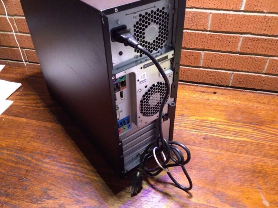HP Z240 Workstation / Intel Xeon V6 Processor /32GB DDR4 / Nvidia Quadro GPU / RAID Controller / Perfect Condition493851868712806404