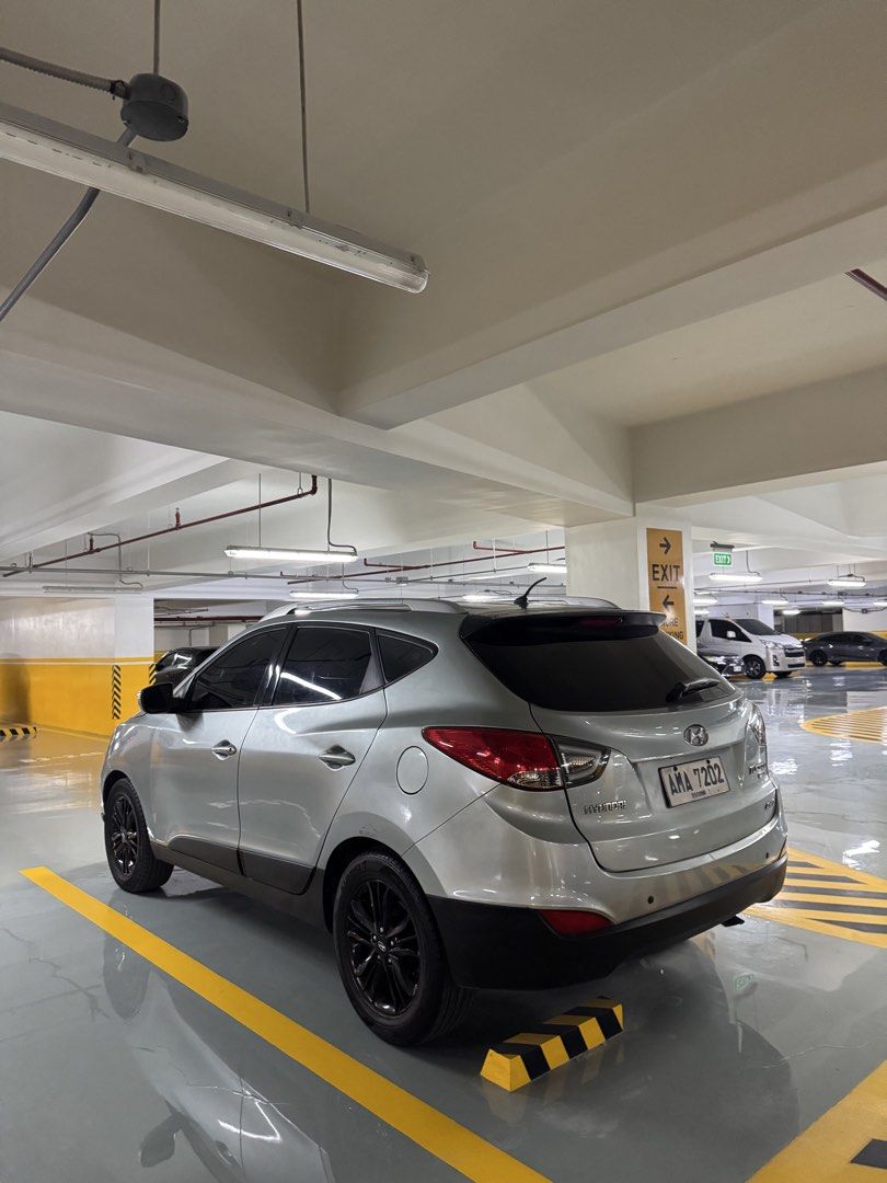 Hyundai Tucson 2.0 CRDi (A) (Category: Used Cars) located in Taguig. Submitted by byebyebabies (Listing ID 1443332741, Image 2). Description: Conplete papers.