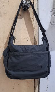 (Kategori: ) berada di . Dikirim oleh ongkiameli48448 (ID iklan 1446247942, Gambar 1). Deskripsi: .