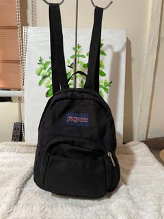 (Category: ) located in . Submitted by twilly.apparel2 (Listing ID 1446177569, Image 1). Description: .
