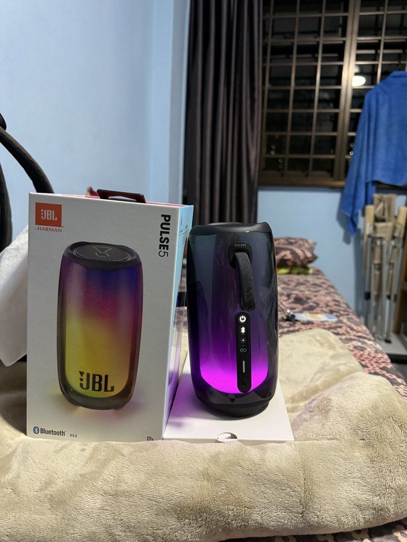 JBL Pulse 5 Bluetooth Speaker with Light Show494117436010024962