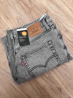 (Category: ) located in . Submitted by minimalclosetpls (Listing ID 1446173367, Image 1). Description: .