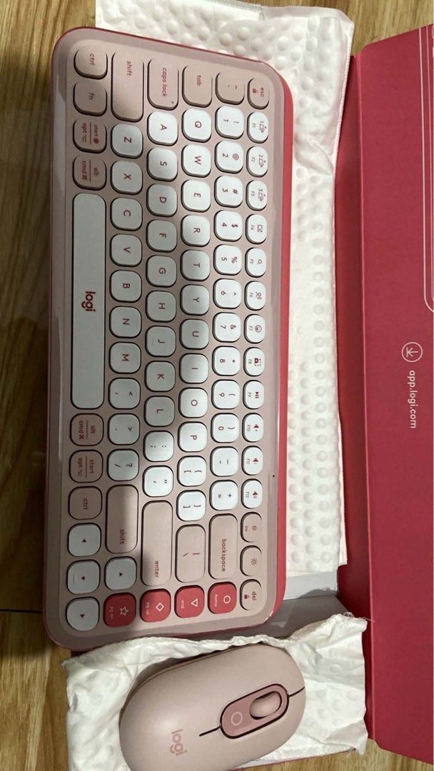 Logitech Keyboard Pop Keys in Pink (Category: Computer Keyboard) located in Angeles City. Submitted by anne.gadgets_22 (Listing ID 1446194471, Image 2). Description: Used for testing only Slightly negotiable .