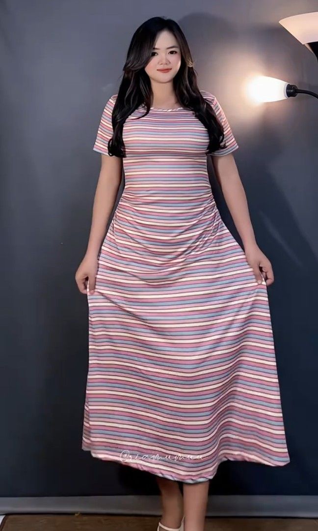 Longdress Stripe Korean Style (Kategori: Gaun & Rok) berada di Tangerang. Dikirim oleh riamumuu (ID iklan 1446337314, Gambar 2). Deskripsi: longdress stripe Korean style pink like new (cuma di try on) melar max ld 110.