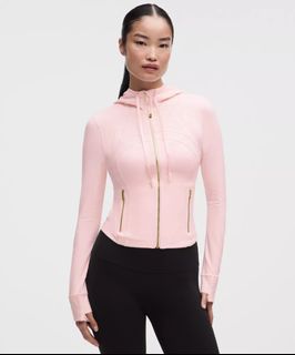 (Category: ) located in . Submitted by clothesforcash (Listing ID 1446306653, Image 1). Description: .