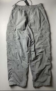 (Category: ) located in . Submitted by solothriftfinds (Listing ID 1446262501, Image 1). Description: .
