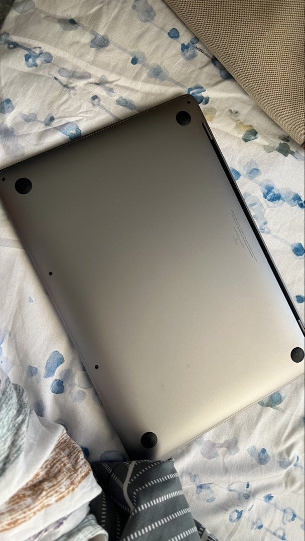 Macbook pro M1 8/512 2020 13in493847257306910721
