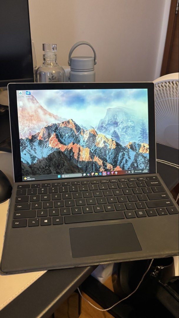 Microsoft Surface Pro 6 Intel i5 8GB RAM