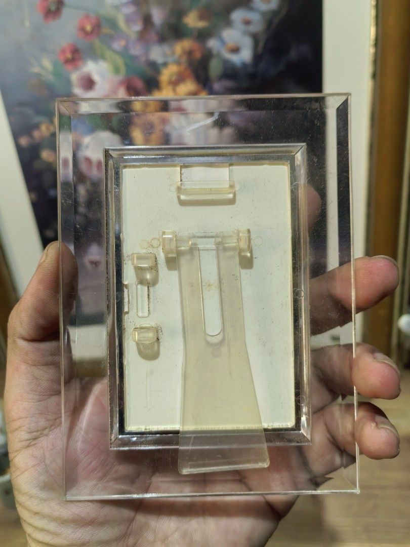 Mini Acrylic Stand Frame (Category: Frames & Pictures) located in Cebu City. Submitted by dudes_villanueva (Listing ID 1446323878, Image 3). Description: Mini Acrylic Stand Frame 📌 In excellent condition..