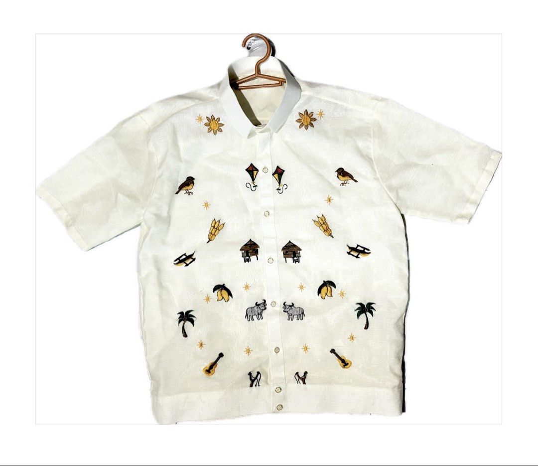 Polo Barong (Category: Tshirts & Polo Shirts ) located in Pasig City. Submitted by rmets (Listing ID 1446263810, Image 1). Description: M-L worn only once, bought this for 1,500 color may vary slightly due to lighting conditions. .