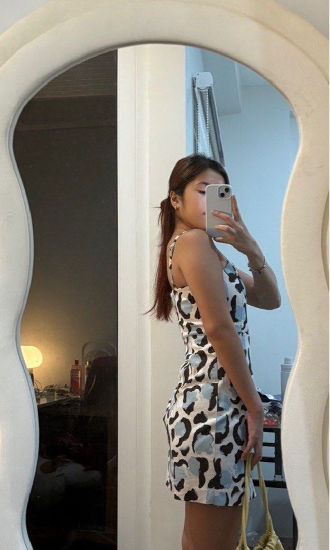MONKI Leopard Print Mini Dress (Category: Dresses) located in Las Pinas. Submitted by fl0under_ (Listing ID 1446299548, Image 2). Description: - Leopard print with blue and black details - Spaghetti strap - Flattering fit - Versatile: perfect for a night out or a casual day - Size: 36/S Seller’s Body Ref: 5’4 | Wears S / M | 56kg.