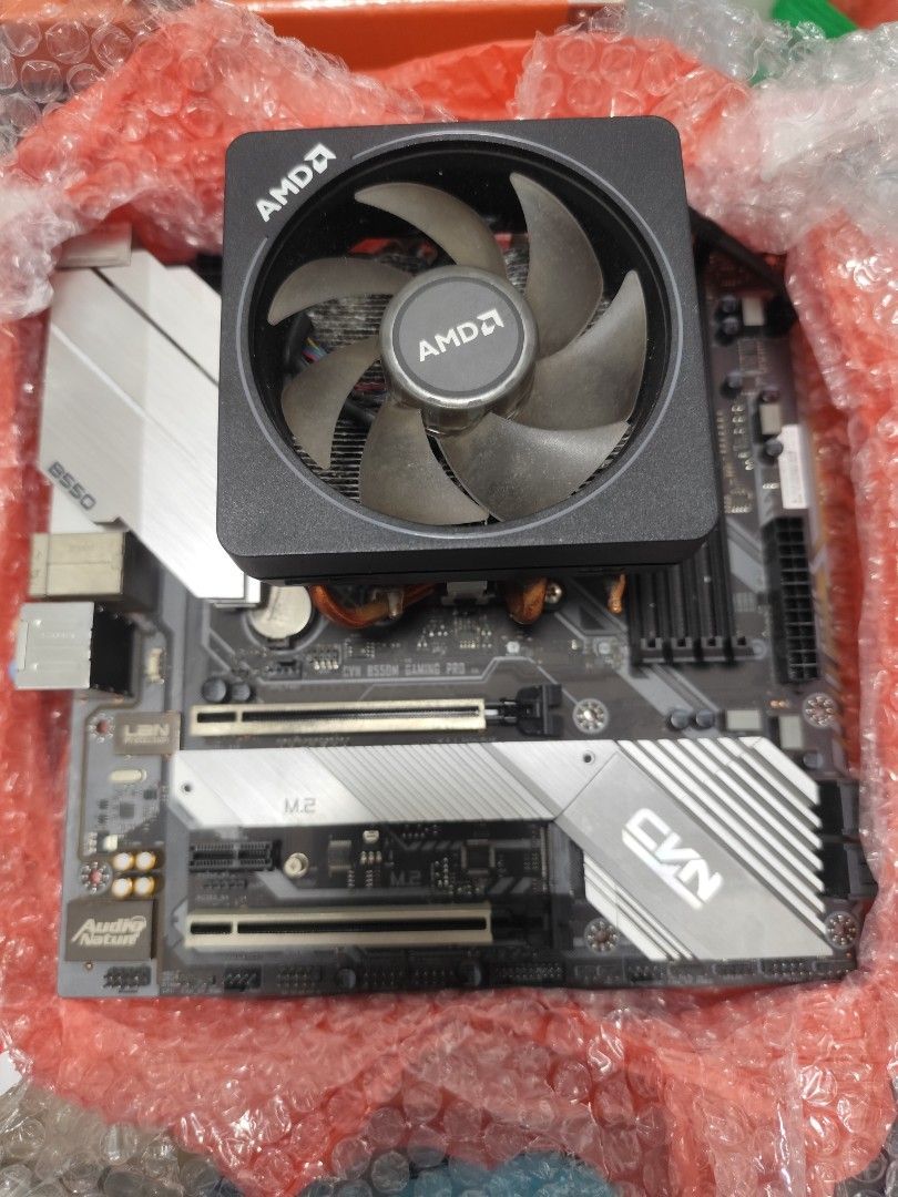 Motherboard + CPU493619773168701441