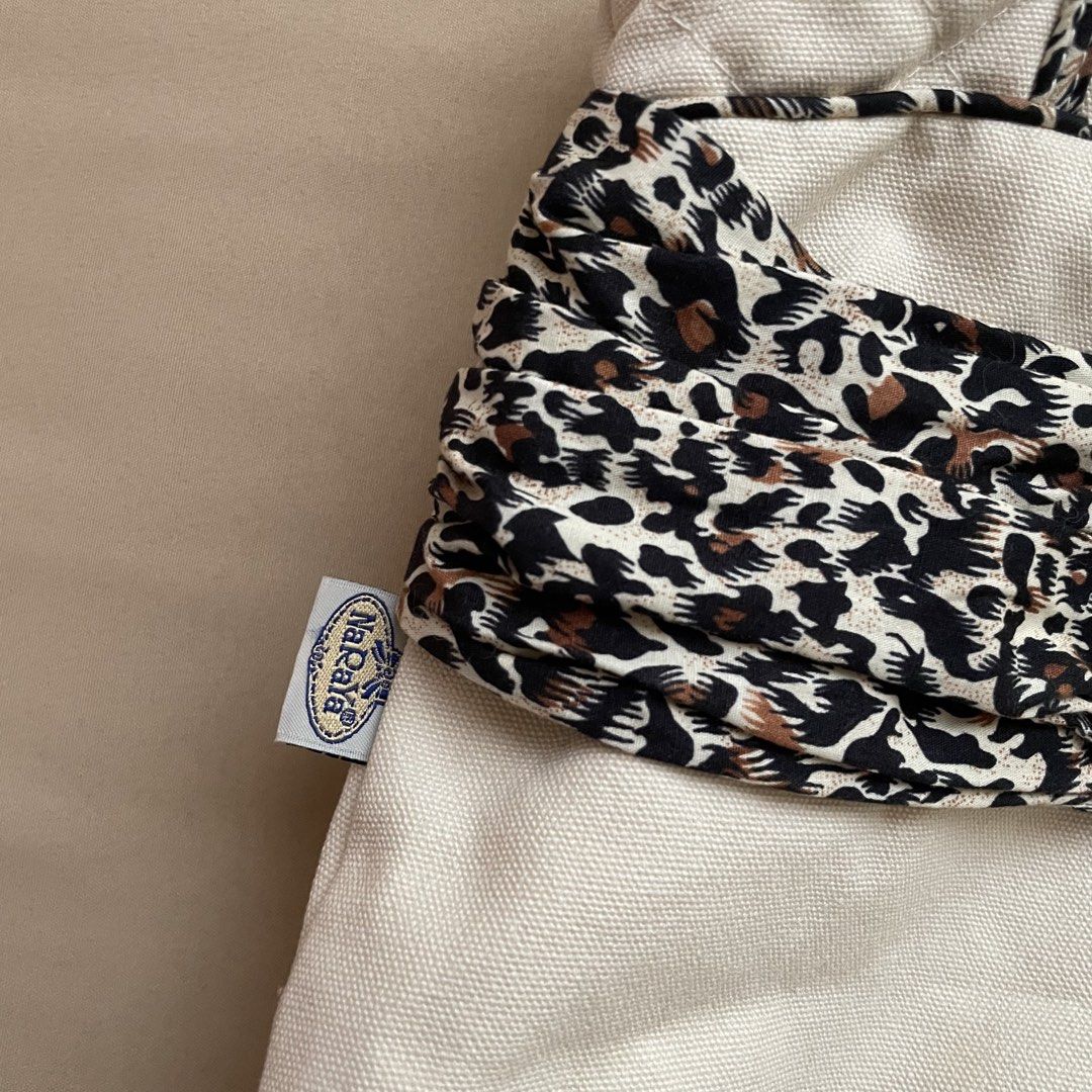Naraya Cream Tote Bag with Leopard Print Bow (Category: Tote Bags) located in Taguig. Submitted by 515dlor_ (Listing ID 1446305392, Image 2). Description: .