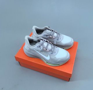 (Category: ) located in . Submitted by khai.uasneakers (Listing ID 1446332187, Image 1). Description: .