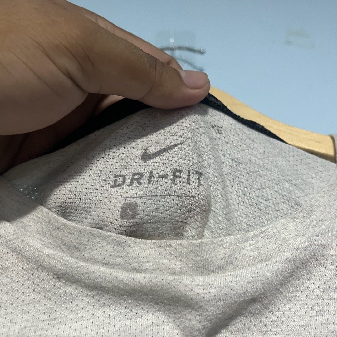Nike Drifit Tee Running (Category: Activewear) located in Cagayan de Oro. Submitted by kent_ogals (Listing ID 1446343012, Image 3). Description: Nike Running Drifit Size: Large Dimes: 21.5 x 26&27.5 Excellent condition No Runstitch No Issue 📩♻️.