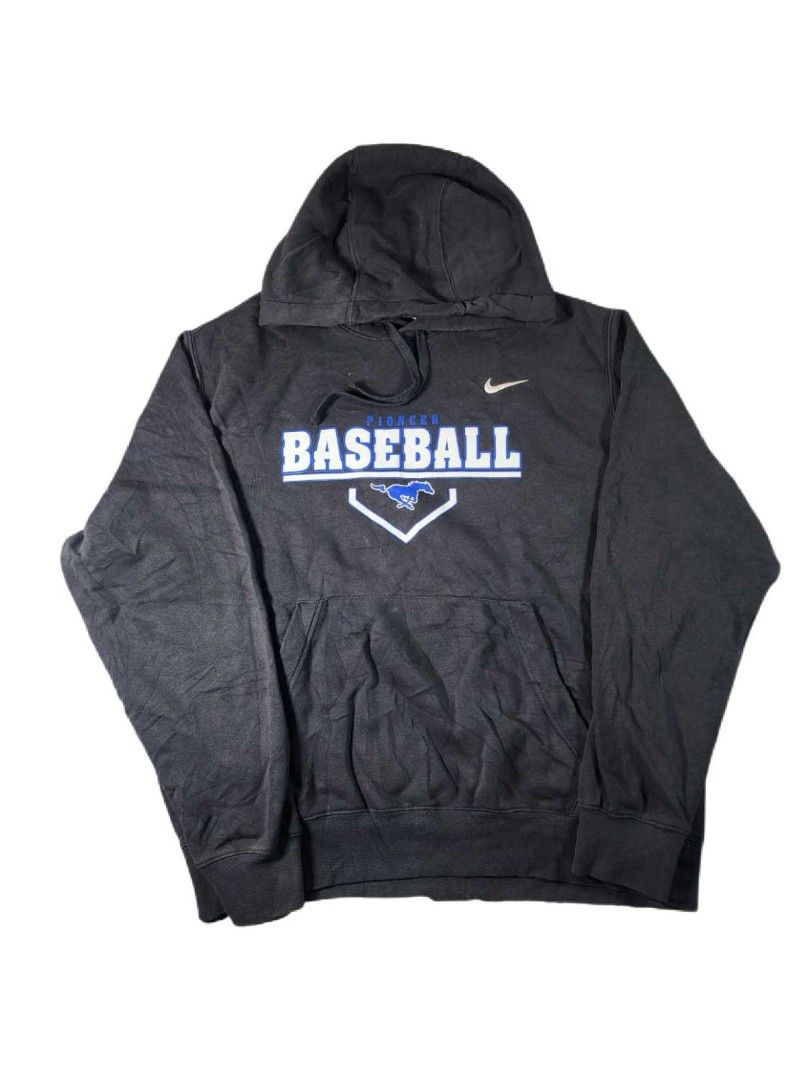 Nike “PIONEER BASEBALL” Hoodie (Category: Coats, Jackets and Outerwear) located in La Trinidad. Submitted by closetloop2601 (Listing ID 1446303077, Image 1). Description: 250 + SF Size : Large on tag W: 25.5 in | L: 25 in Very good condition Color may vary due to lighting.
