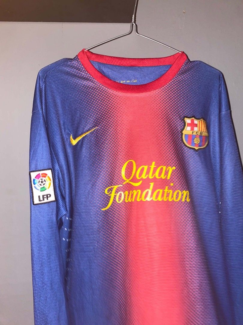 Nike soccer jersey Qatar foundation (Category: Activewear) located in Pasay City. Submitted by copscene88 (Listing ID 1446225585, Image 2). Description: 21W 29L Good Condition no issue.