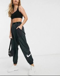 (Category: ) located in . Submitted by ronaldothrifts25 (Listing ID 1446208985, Image 1). Description: .
