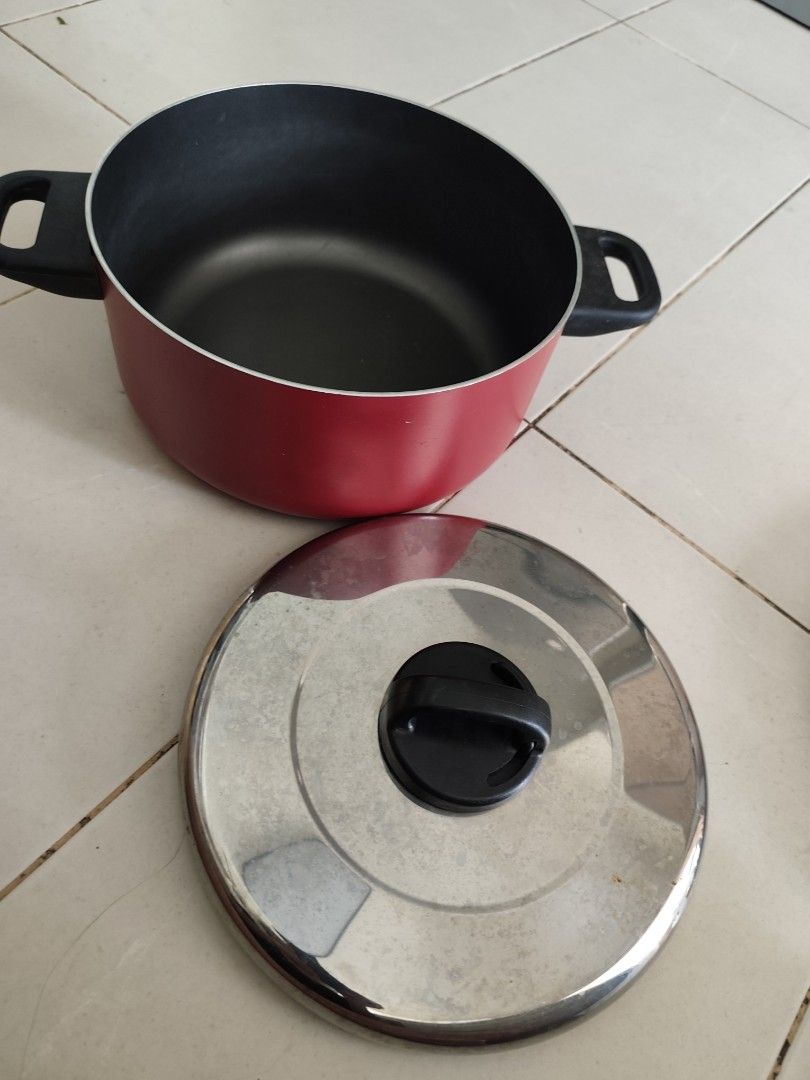 Non stick cooking vessel with lid493671793558835202