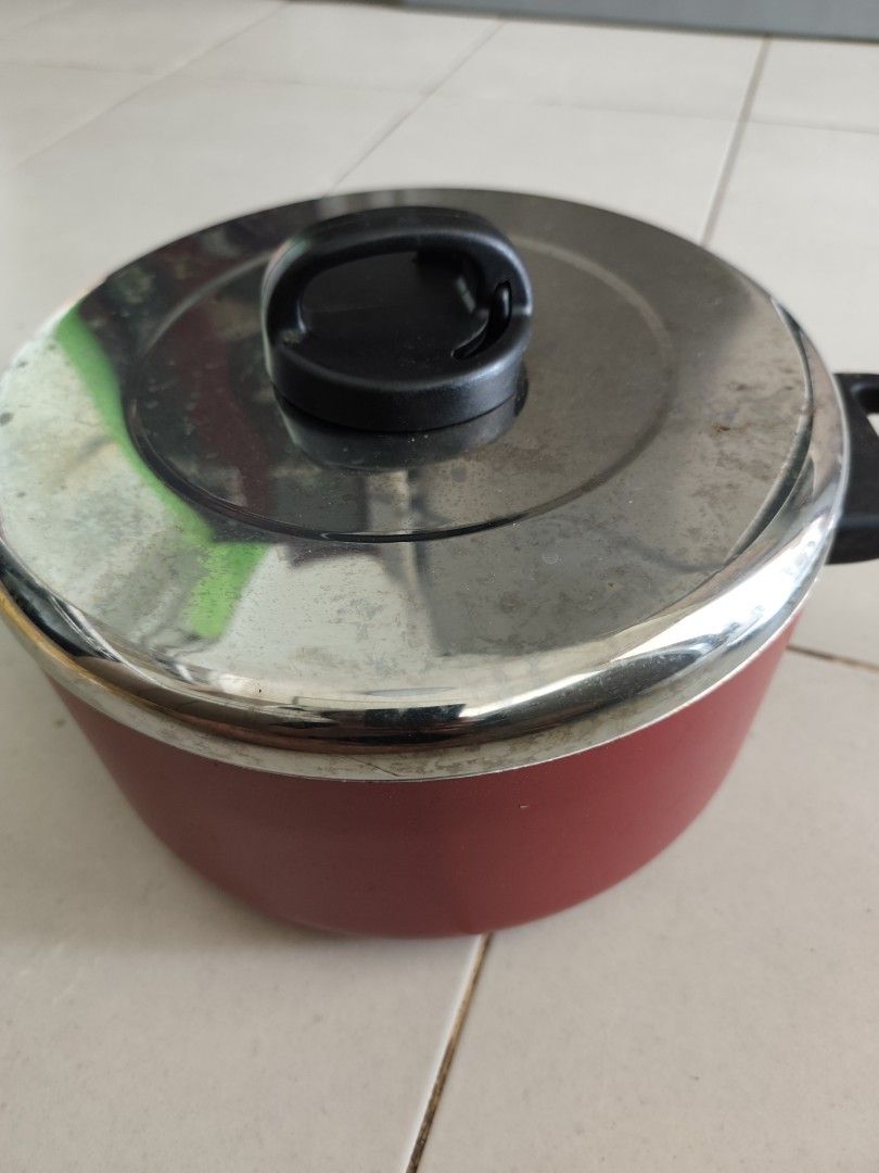 Non stick cooking vessel with lid493671793558835201
