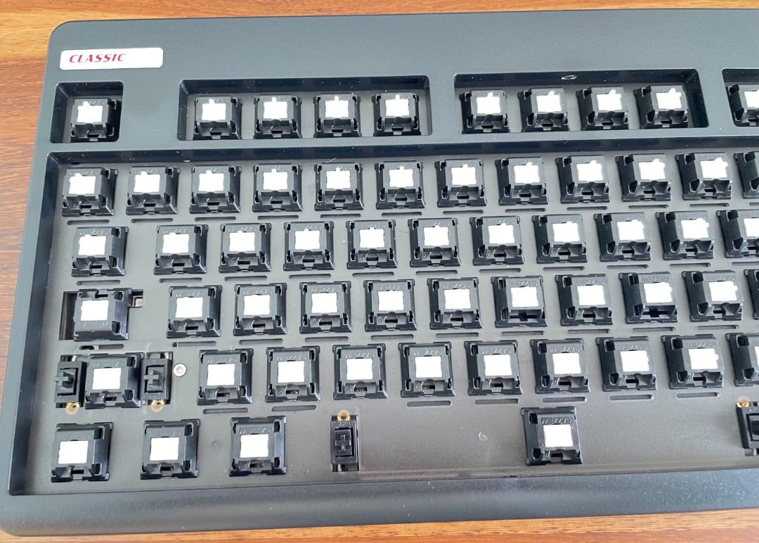 NovelKeys Classic TKL Keyboard (Black) - stabs installed493997057586636803