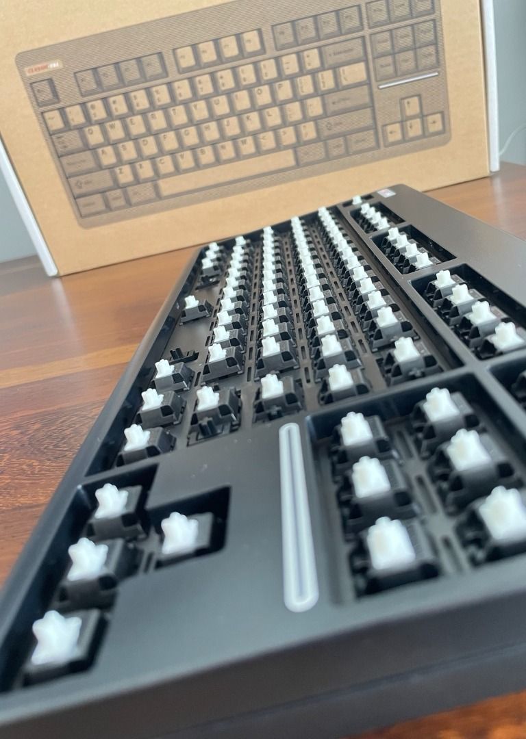 NovelKeys Classic TKL Keyboard (Black) - stabs installed493997057586636801