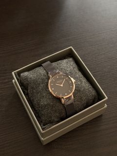 （分類：）位於 。 由 katarinnabluuu 提交（商品編號 1446187589，圖片 1）。簡介： 。