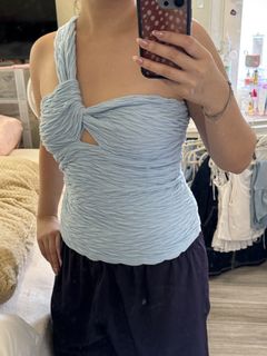 (Category: ) located in . Submitted by alysaflrs (Listing ID 1446206190, Image 1). Description: .