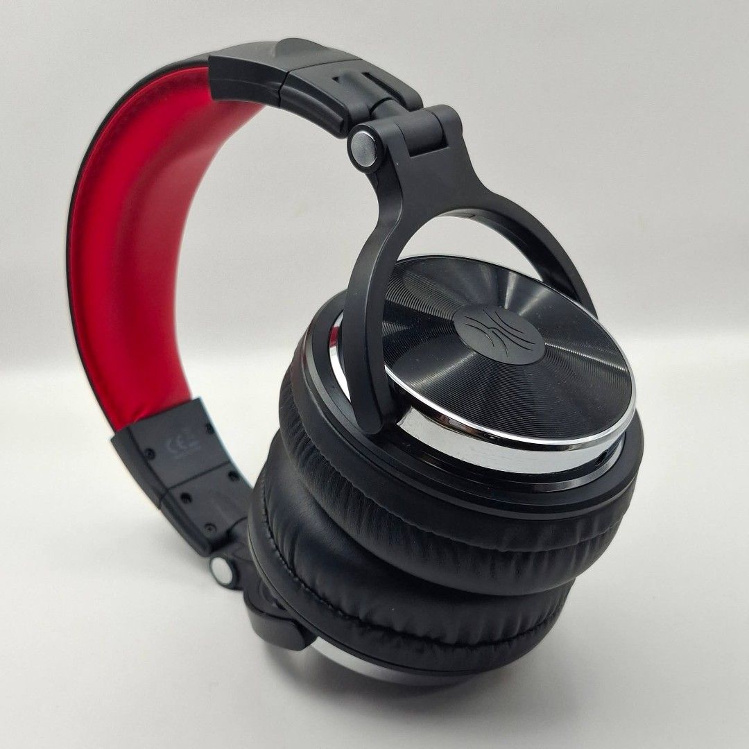 OneOdio Over-Ear Headphones with Detachable Cable (Category: Headphones & Headsets) located in Baguio. Submitted by thrifty_cool (Listing ID 1446299072, Image 3). Description: - Brand: OneOdio - Type: Over-ear headphones - Color: Black with red inner earcups and headband accent - Features: Swiveling earcups for adjustable comfort - Includes: White audio cable with 3.5mm connectors - Ideal for: Music listening, DJing.