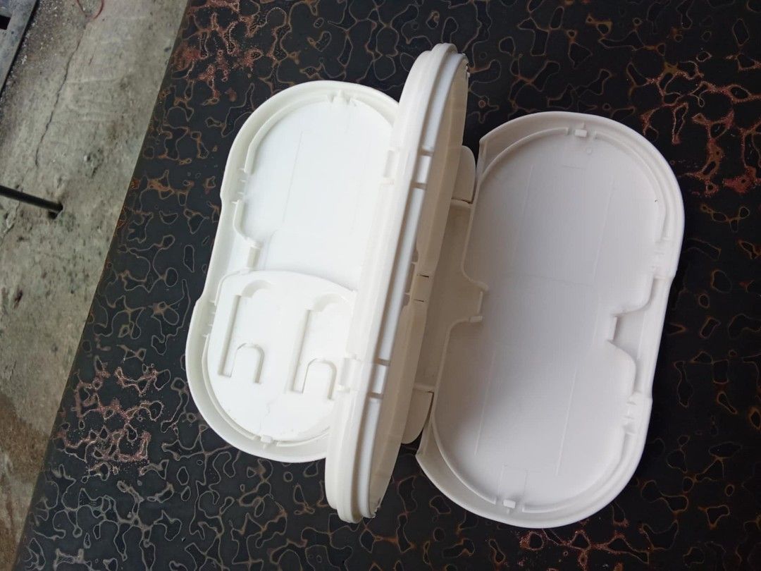 Original PSP UMD and Memory card hand case Japan Php950. (Category: PlayStation) located in Taytay. Submitted by abeatrice77985 (Listing ID 1446305423, Image 3). Description: Original PSP UMD and Memory card hand case Japan Php950..