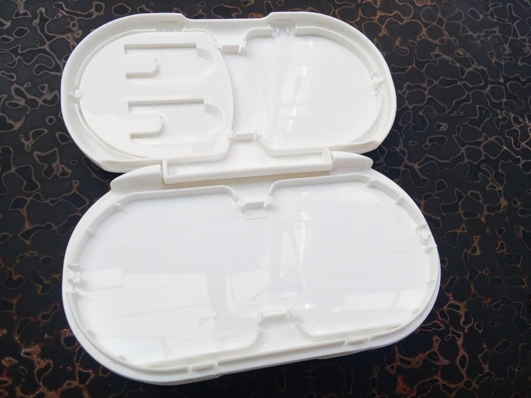 Original PSP UMD and Memory card hand case Japan Php950. (Category: PlayStation) located in Taytay. Submitted by abeatrice77985 (Listing ID 1446305423, Image 2). Description: Original PSP UMD and Memory card hand case Japan Php950..