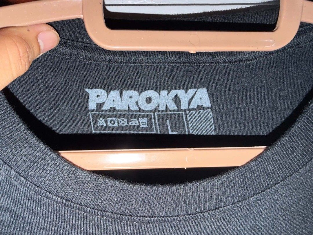 Parokya ni Edgar x Gorillaz (Category: Tshirts & Polo Shirts ) located in Tagudin. Submitted by 77sleep (Listing ID 1446168434, Image 2). Description: - Black Parokya ni Edgar t-shirt - Size: Large (L) - Features iconic band artwork on the front - Includes band members and song titles at the bottom of the design - High-quality print - Ideal for fans of Parokya ni Edgar 21x27.