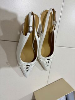 (Category: ) located in . Submitted by ayennfashion (Listing ID 1446268926, Image 1). Description: .