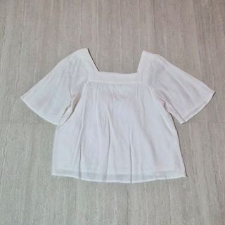 (Category: ) located in . Submitted by lovely.closet (Listing ID 1446187122, Image 1). Description: .