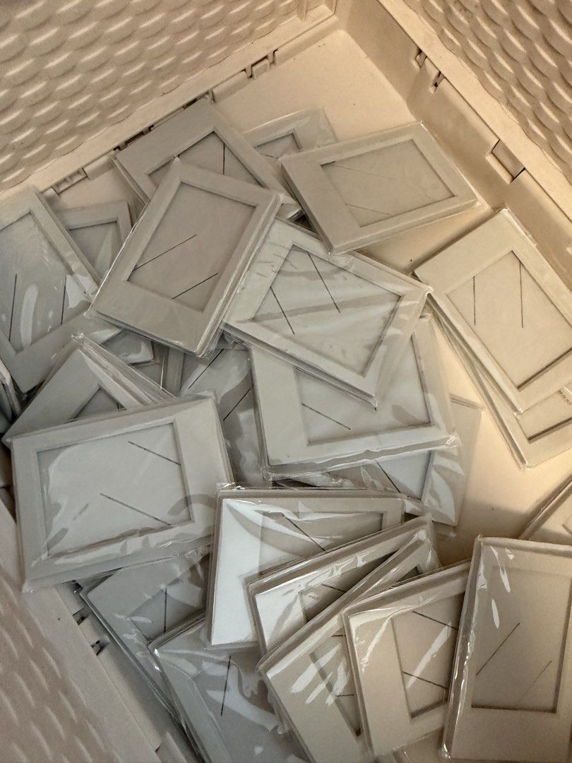 Polaroid Frames - In stock493781364255631362