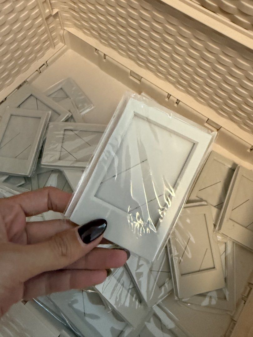 Polaroid Frames - In stock493781364255631361